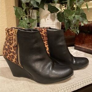 Report Leopard Print and Black Wedge Ankle Boot 6.5